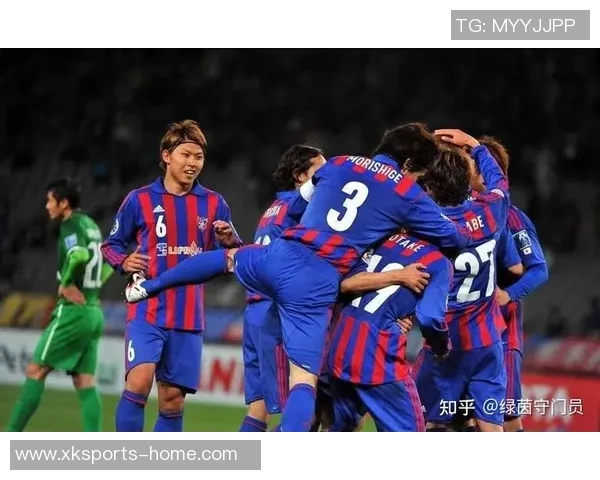 揭秘足球球星不为人知的私密绯闻与娱乐圈背后真实故事 揭秘足球球星不为人知的私密绯闻与娱乐圈背后真实故事